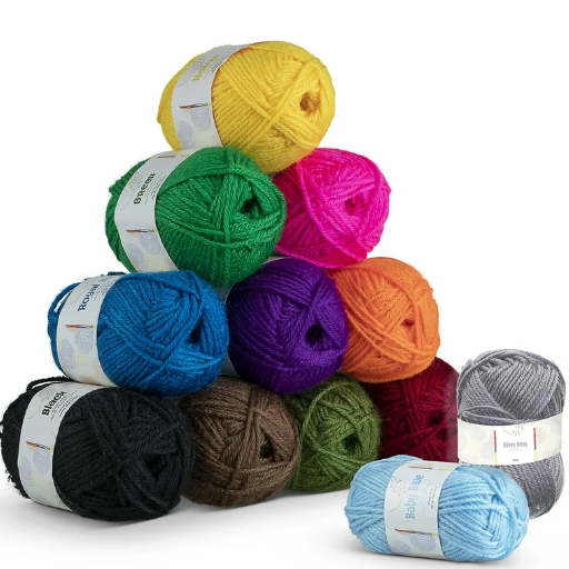 What's the Difference Between Polyester and Acrylic Yarn?