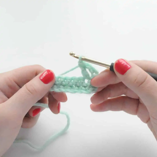 How Do You Transition Between Rows in Your Crochet Project?