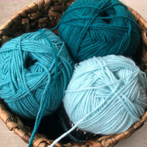 What Are the Common Misconceptions About Acrylic Yarn?