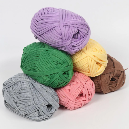 How to Choose the Right Polyester Yarn for Your Crochet Project?