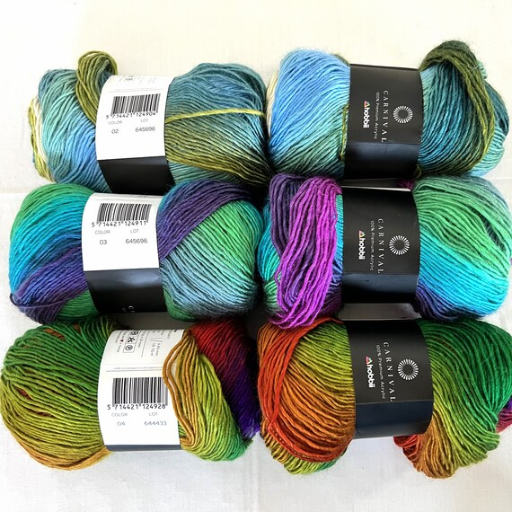 What Should You Consider When Buying Acrylic Yarn?