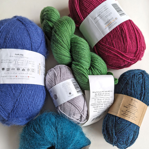 Comparing Acrylic and Cotton Yarn