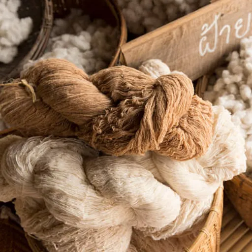 Polyester vs Acrylic Yarn: Key Differences in Textiles