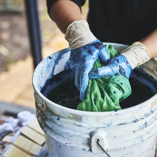 Step-by-Step Guide to Dyeing Polyester